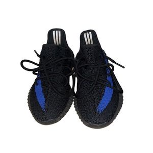 YEEZY BOOST 350 V2 size 4 1/2 (uk)